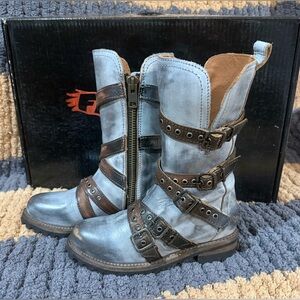 NIB- Freebird Hallie. Size 7. Ice 🧊 🔥